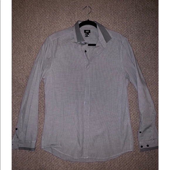 H&M grey dress shirt - size Small - Picture 2 of 3